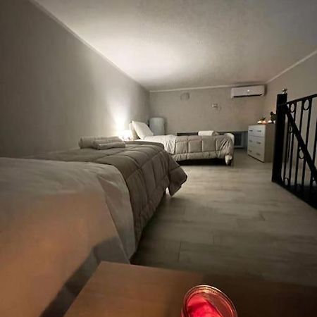 White House Spacca Napoli Buitenkant foto